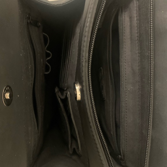 Black Nine West shoulder purse - Picture 2 of 6